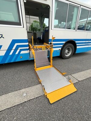 車椅子乗降装置 車椅子乗降装置